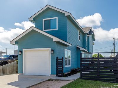 135 10th Street, Port Aransas, TX, 78373