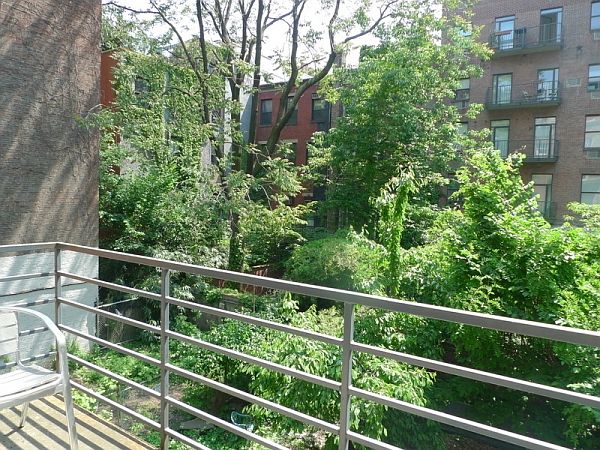 1st image of 218 E 13th St Ph 3