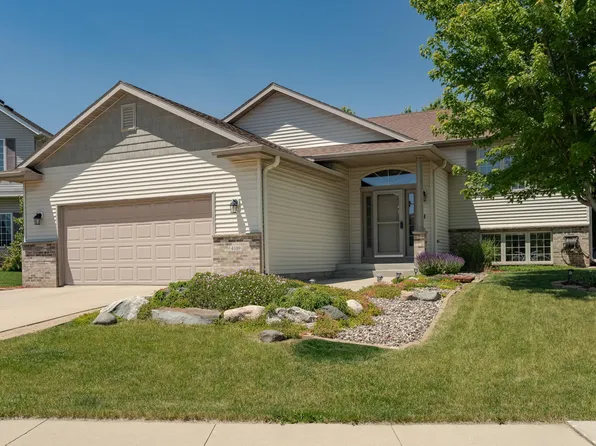4109 Blossom Ln NW, Rochester, MN 55901