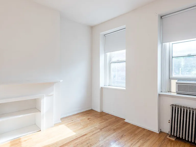 215 Franklin St #1R — Photo 18