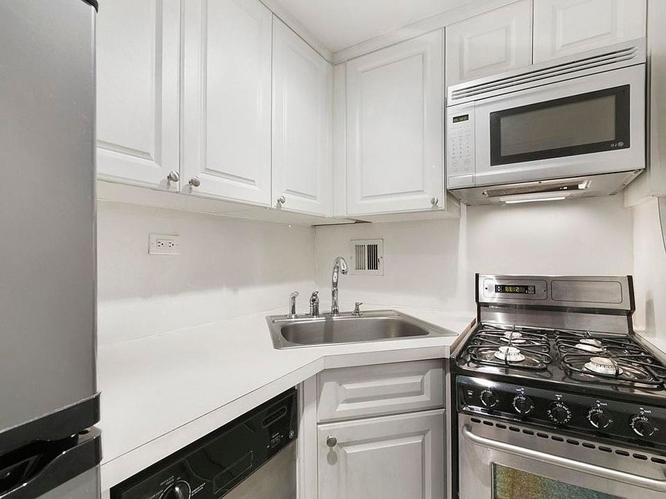 1st image of 65 W 55th St #7H