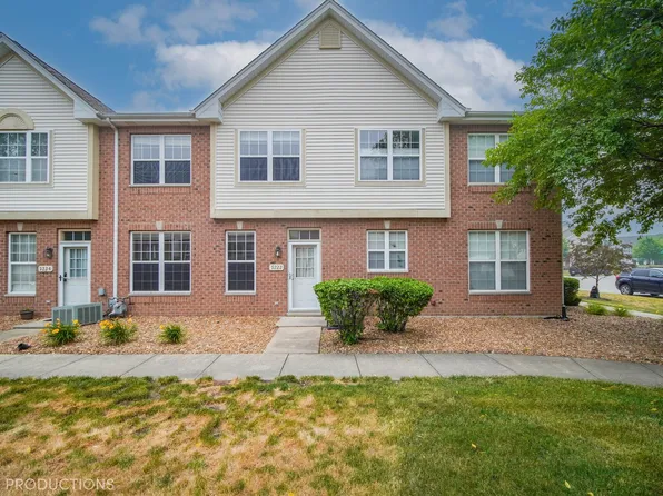9222 W Arquilla Dr, Mokena, IL 60448