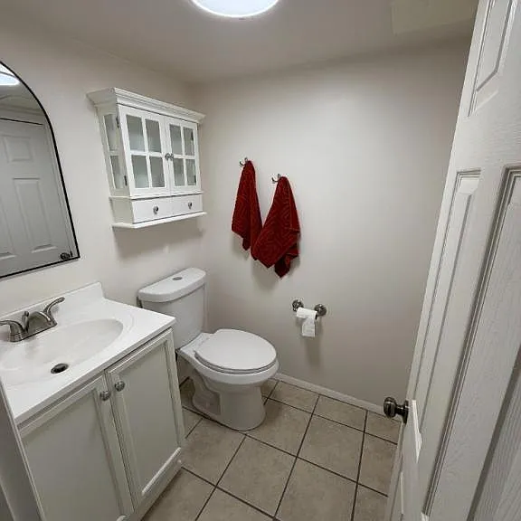 721 Robins Ave — Photo 12