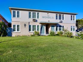Monaco Apts 1127, J