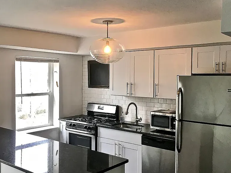 7552 Oxford Dr #3A — Photo 4