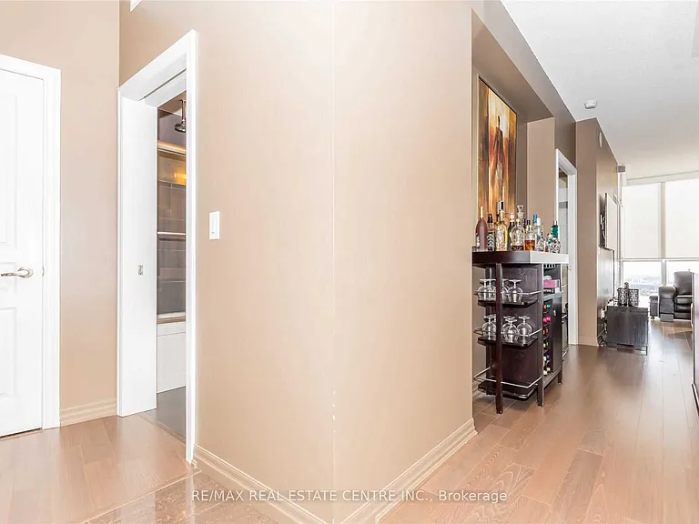 223 Webb Dr #2004 — Photo 3