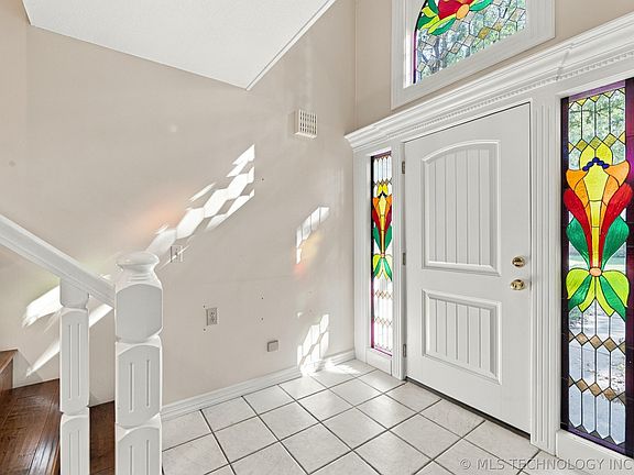 3rd image of 11030 S Quebec Pl