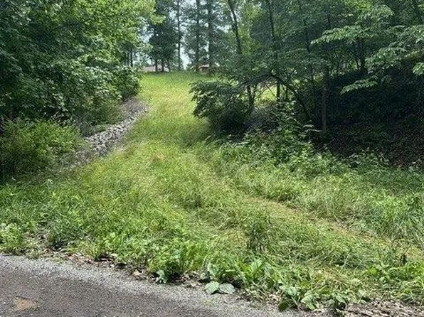 136 Shady Creek Ln, Foristell, MO 63348