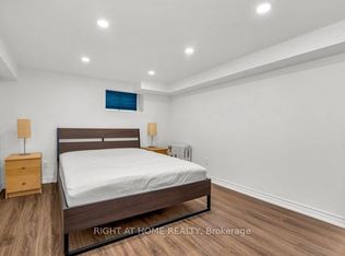 100 Dunsmure Rd #3, Hamilton, ON L8M1S4