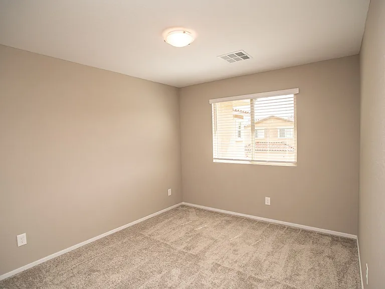 9 Alamere Falls Dr — Photo 21