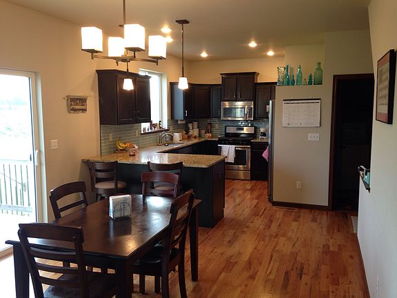 Kitchen & Dining Room