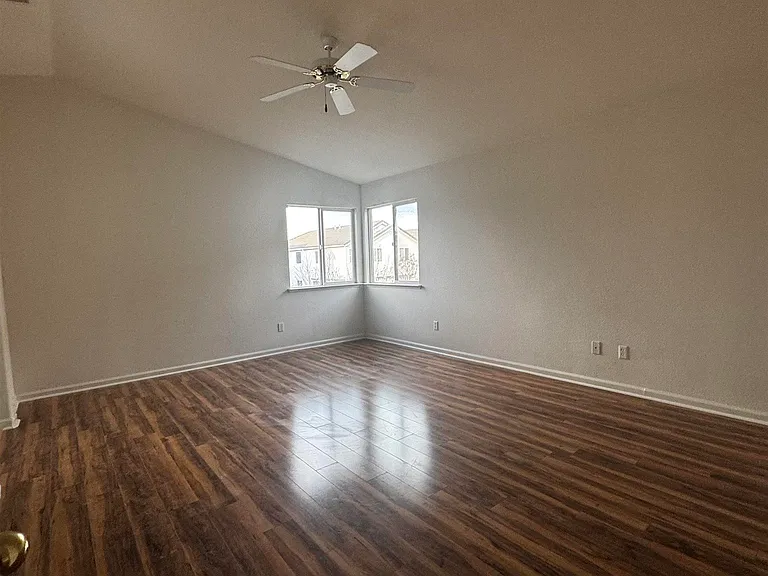 8224 Shay Cir — Photo 27