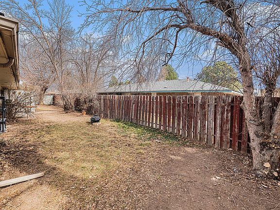 4th image of 449-451 E Drake Rd