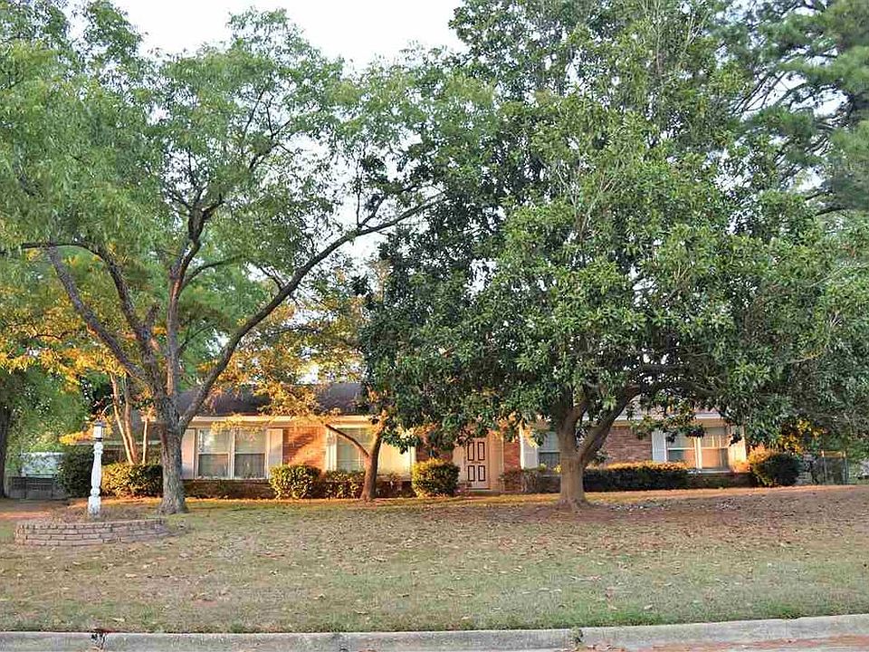 1st image of 34 Desoto Cir