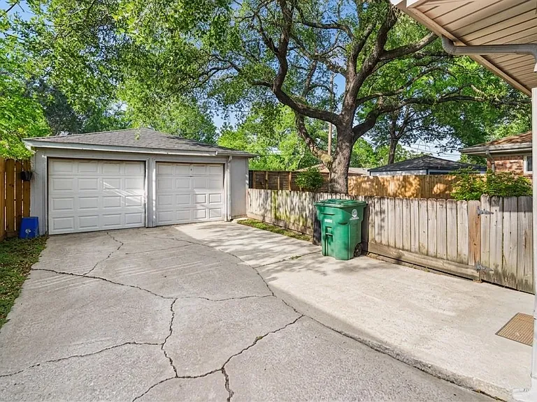 6002 McKnight St — Photo 26