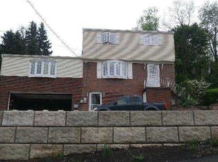 3018 Universal Rd, Pittsburgh, PA 15235