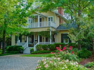 204 Fisher Park Cir, Greensboro, NC 27401