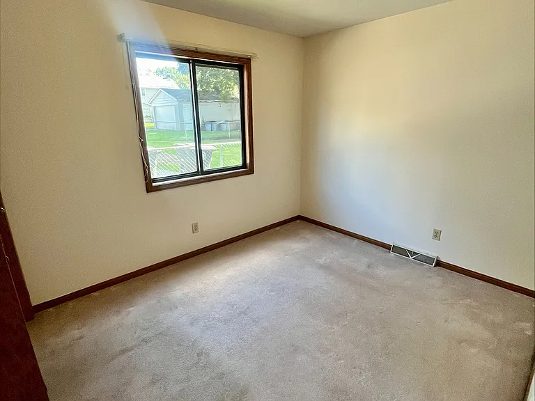 1400 Kentucky Ave — Photo 3