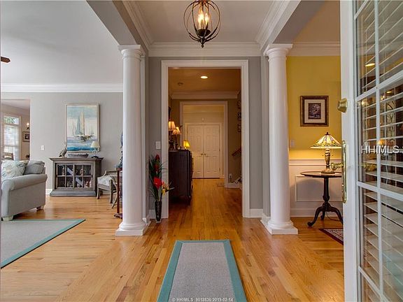 3rd image of 39 Crosstree Dr
