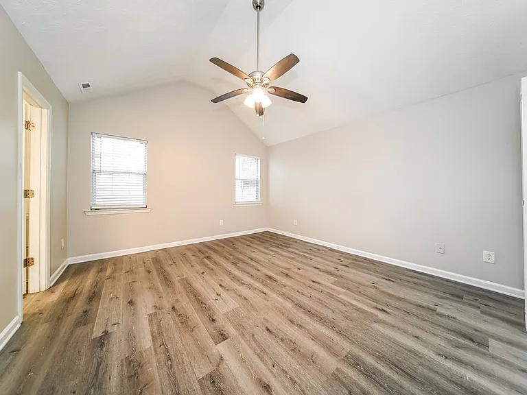 642 Beaver Run Trce — Photo 8