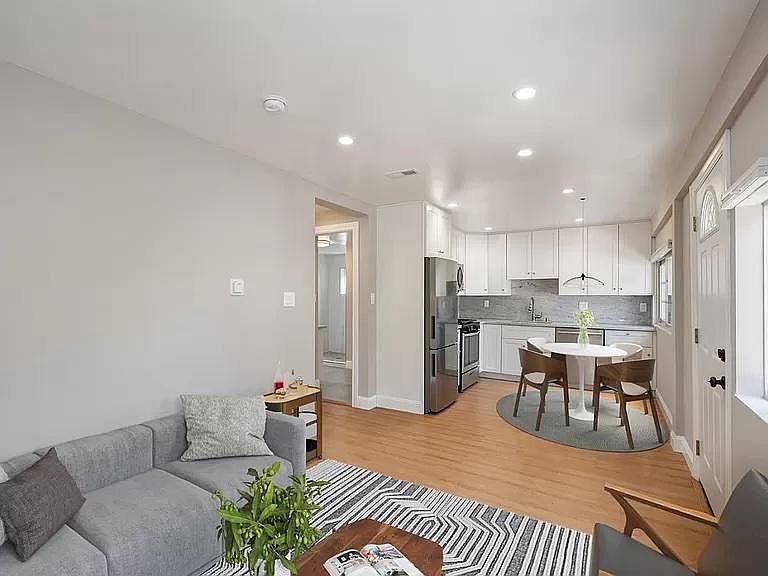 1st image of 518 Cedar St #522B