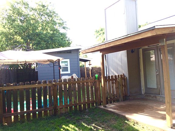 Back porch, 4ft fence w/gate