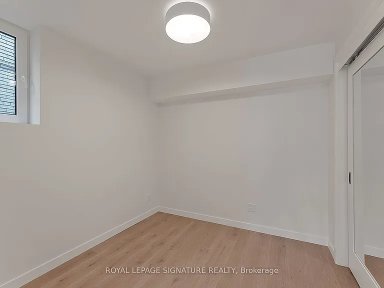 1254 Davenport Rd #1 — Photo 13