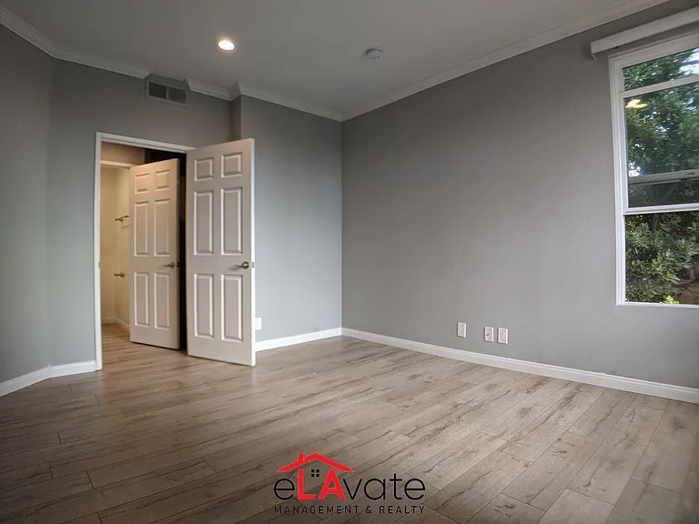 8819 Harratt St #102 — Photo 15