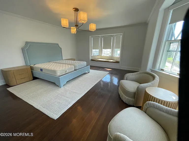 211 Cedar Ave — Photo 19