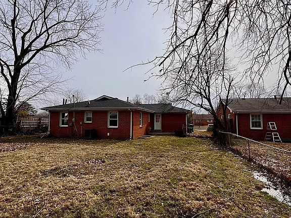 3rd image of 1766 Brewer Dr