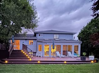 2170 Clover Ct, East Meadow, NY 11554