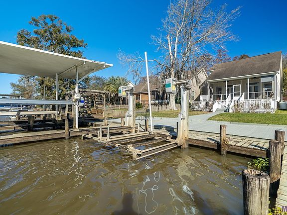 2nd image of 18080 Bayou Pierre Dr