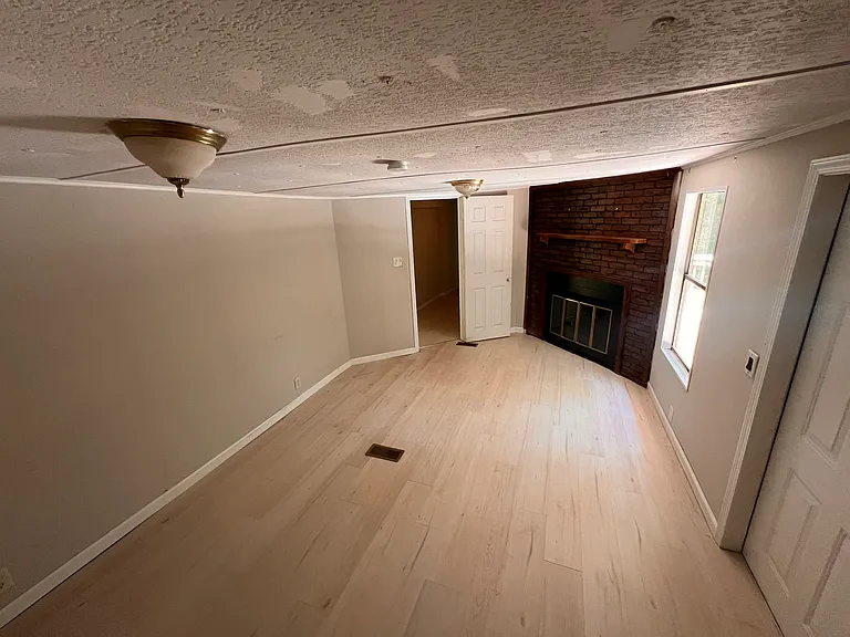 130 Rollingwood Dr — Photo 7