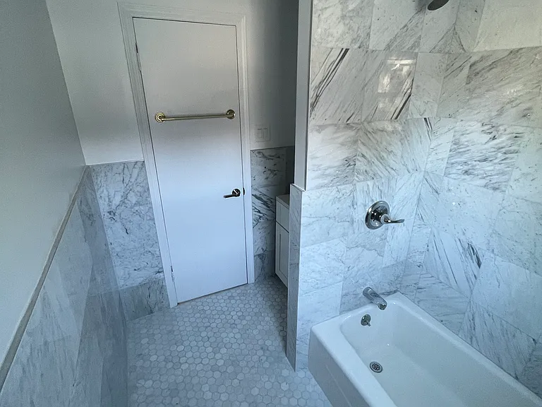 77 Alta Ave — Photo 8