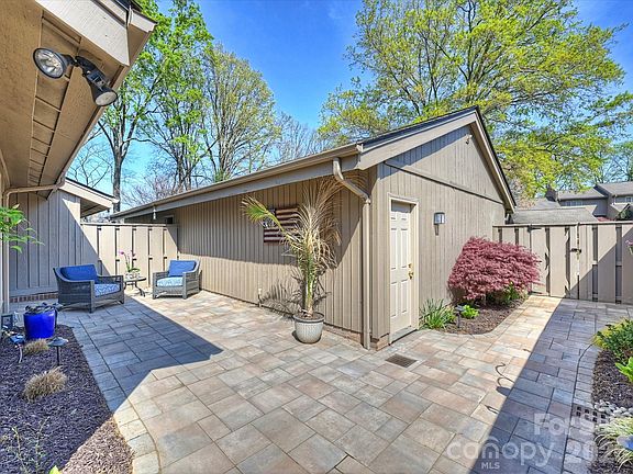 5th image of 5315 Wingedfoot Rd