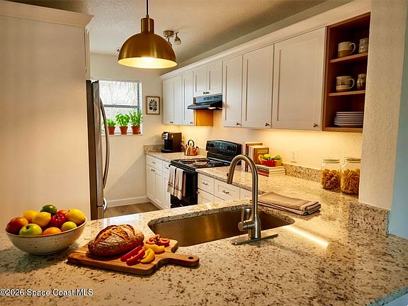 5th image of 138 McNeela Dr #138