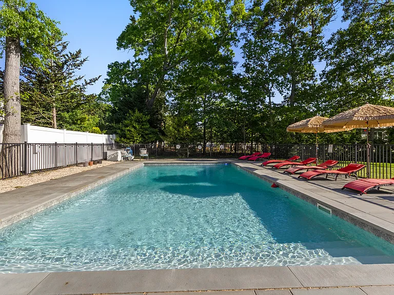 21 Duvall Dr — Photo 7