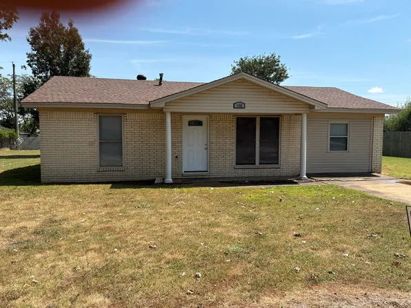 106 Oak St, Lake City, AR 72437
