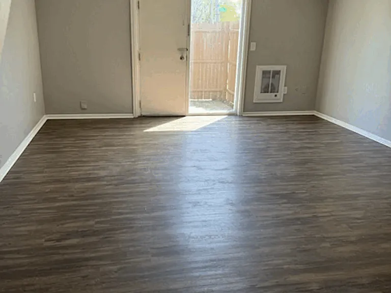 2525 Consaul St — Photo 6