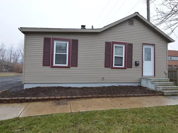 341 Washington St, Chardon, OH 44024