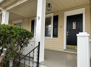 9 W 2nd Ave, Lititz, PA 17543