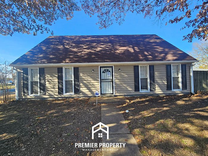 1st image of 6622 Amersham Dr