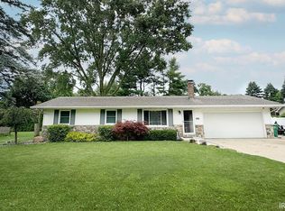 27413 Lotus Ln, Elkhart, IN 46517