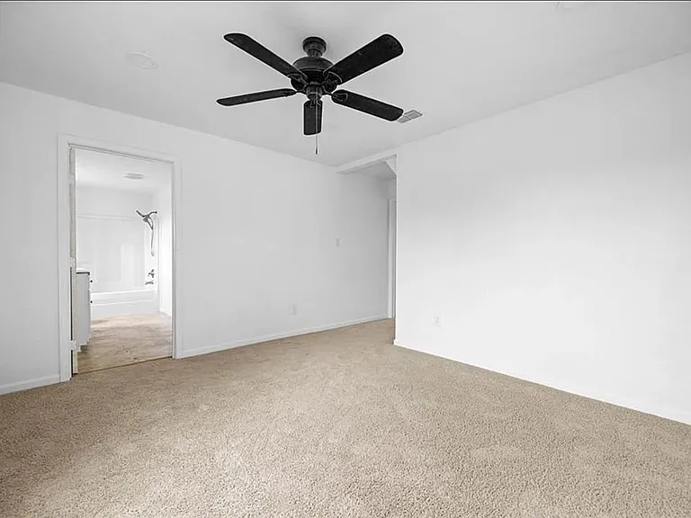 1105 Esperanza St #A — Photo 10