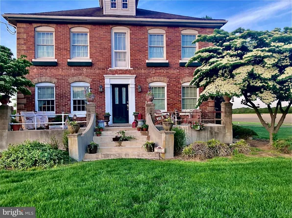 109 Plymouth St, Buena, NJ 08310