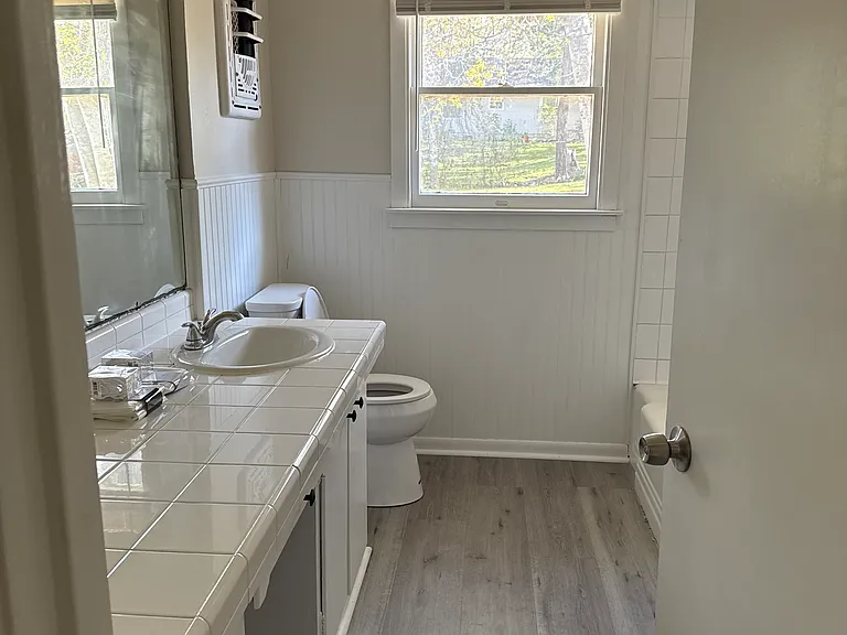 1621 Pin Oak Ave — Photo 9
