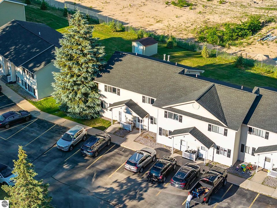 1st image of 3816 Vale Dr #56