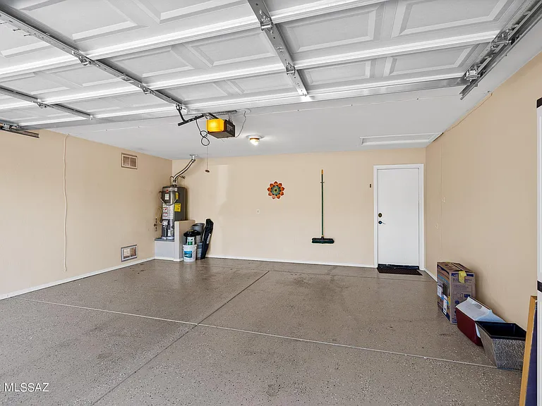 4906 N Sabino Gulch Ct — Photo 30