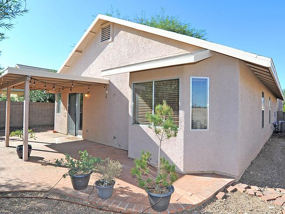 5th image of 1398 N Amberbrooke Ave