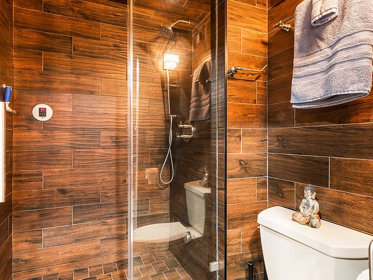 600 W 9th St #115 — Photo 28